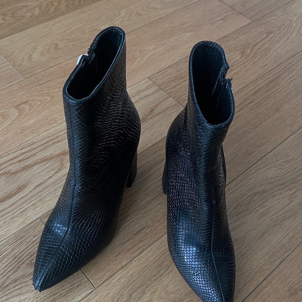 Black Boots